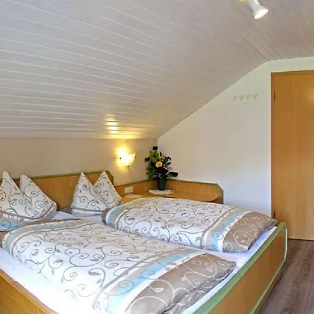 Apartment Am Blumengarten *